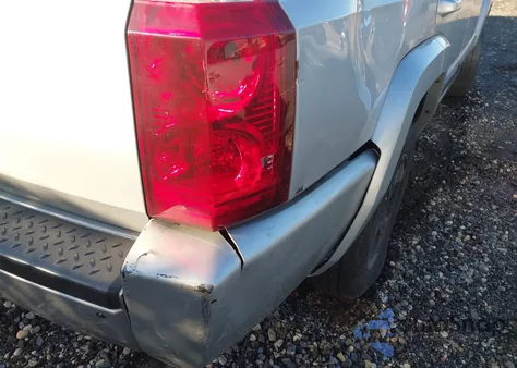 2007 Jeep Commander Sport из США, поврежденный, VIN 1J8HG48K97C612338